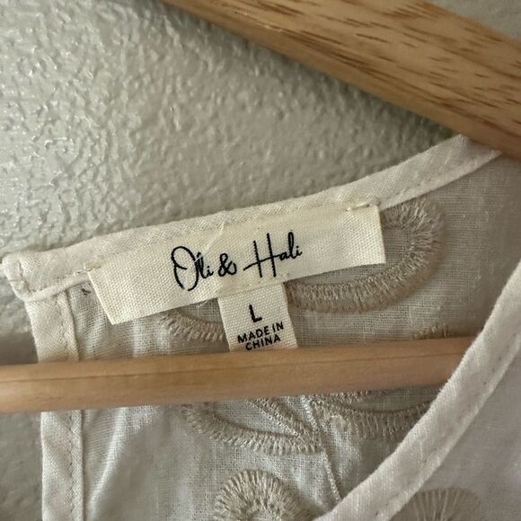 Oli and Hali Eyelet Embroidered Boxy Balloon Sleeve Linen Blend Top Size L - Picture 4 of 10